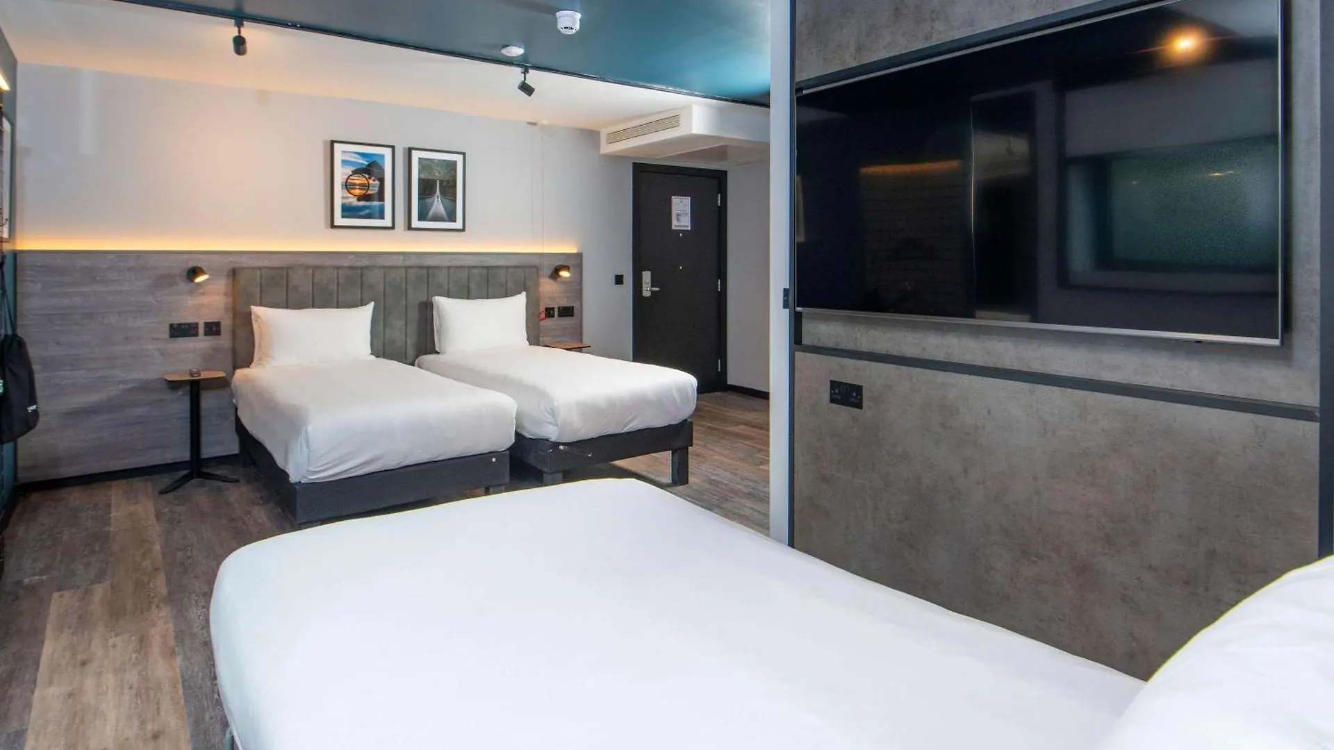 Ibis Styles London Gatwick Airport Otel Crawley  Crawley (West Sussex)