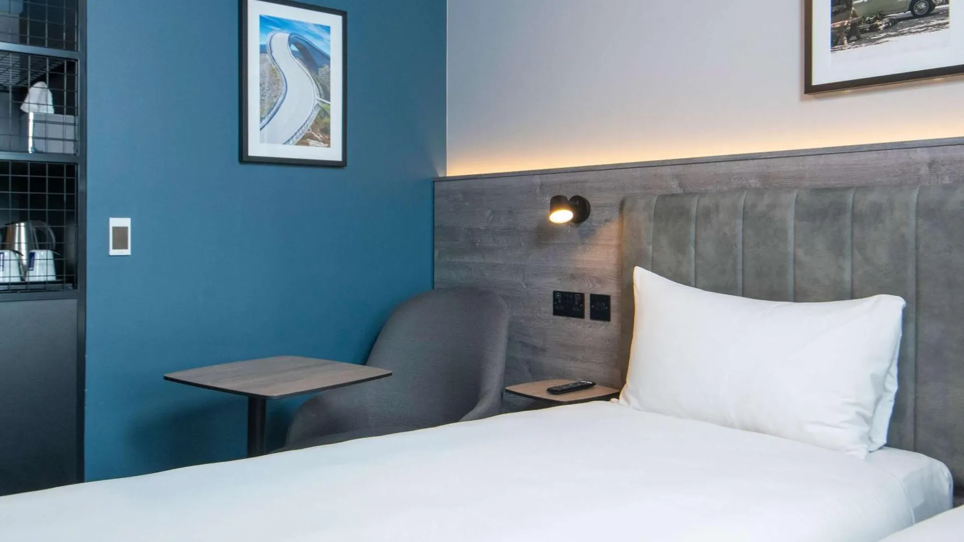 Ibis Styles London Gatwick Airport Hotel Crawley   Crawley (West Sussex)